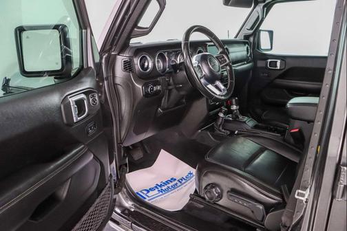 Granite Crystal Metallic Clearcoat 2022 Jeep Gladiator Overland