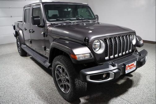 Granite Crystal Metallic Clearcoat 2022 Jeep Gladiator Overland