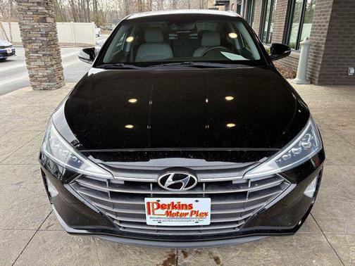 2019 Hyundai ELANTRA Limited