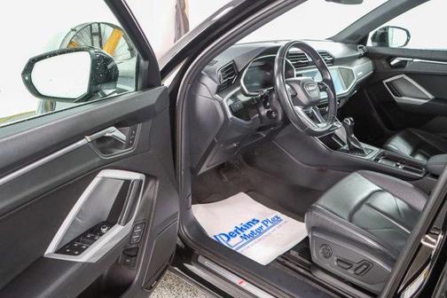 2022 Audi Q3 45 S line Premium Plus