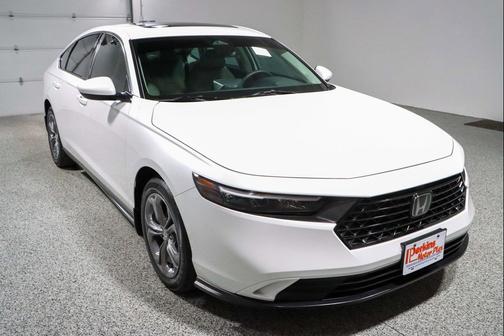 Platinum White Pearl 2024 Honda Accord EX