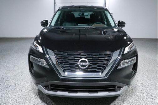 Super Black 2023 Nissan Rogue SV