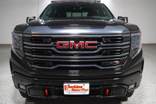 Onyx Black 2024 GMC Sierra 1500 AT4