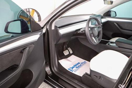 2025 Tesla Model Y Performance Dual Motor All-Wheel Drive