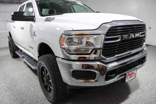 Bright White Clearcoat 2019 RAM 2500 Big Horn Crew Cab 4x4 6'4' Box