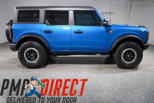 Velocity Blue Metallic 2022 Ford Bronco Badlands