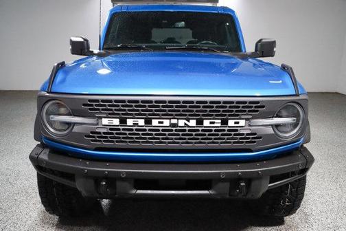 Velocity Blue Metallic 2022 Ford Bronco Badlands
