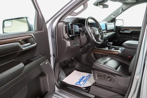 Sterling Gray Metallic 2024 Chevrolet Silverado 1500 LT Trail Boss