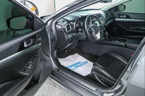 Gun Metallic 2022 Nissan Maxima SV Xtronic CVT