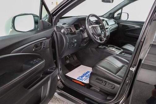 Crystal Black Pearl 2023 Honda Passport AWD TrailSport