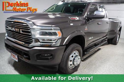2020 RAM 3500 Laramie Crew Cab 4x4 8' Box