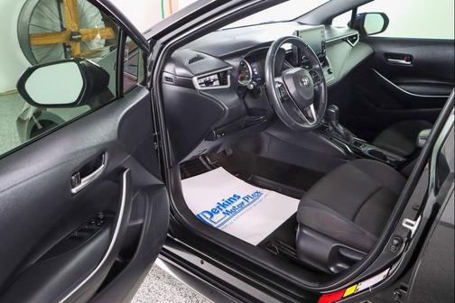 Black Sand Pearl 2022 Toyota Corolla SE