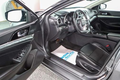 2023 Nissan Maxima SV Xtronic CVT