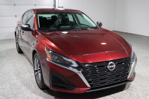 MAROON 2024 Nissan Altima 2.5 SV