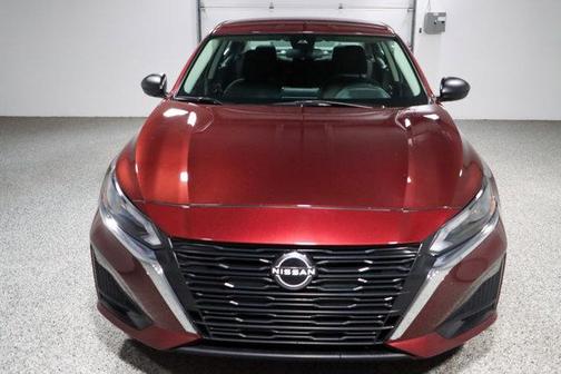 MAROON 2024 Nissan Altima 2.5 SV