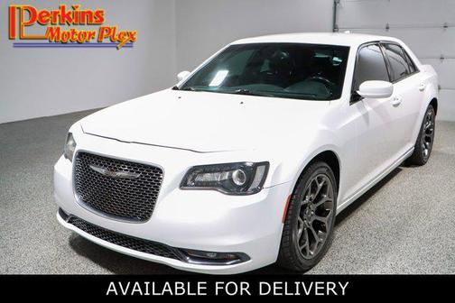 2016 Chrysler 300 S