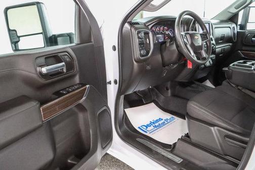 Summit White 2022 Chevrolet Silverado 3500 LT
