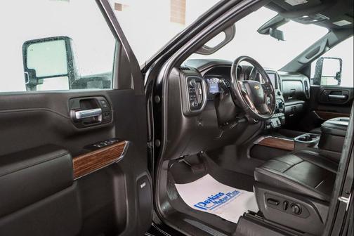 Black 2021 Chevrolet Silverado 2500 High Country