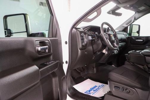 Summit White 2023 Chevrolet Silverado 2500 Custom