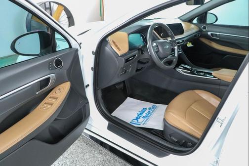 Quartz White 2021 Hyundai SONATA Limited
