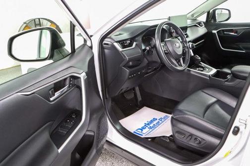 2023 Toyota RAV4 Hybrid XLE Premium