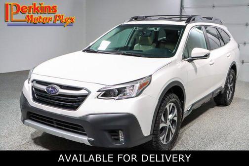 Crystal White Pearl 2020 Subaru Outback Limited
