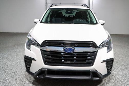 Crystal White Pearl 2023 Subaru Ascent Limited 7-Passenger