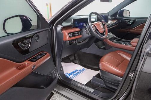 INFINITE BLACK METALLIC 2025 Lincoln Aviator Reserve AWD