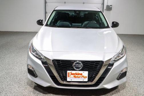 2021 Nissan Altima SR FWD