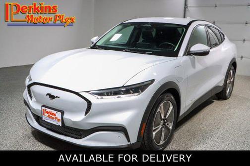 2022 Ford Mustang Mach-E Select