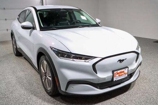 2022 Ford Mustang Mach-E Select
