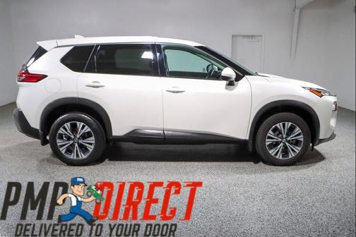 Pearl White Tricoat 2021 Nissan Rogue SV