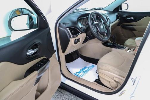 2020 Jeep Cherokee Latitude