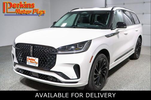 PRISTINE WHITE METALLIC 2025 Lincoln Aviator Reserve AWD