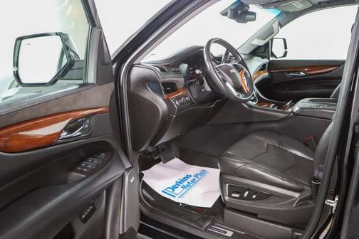 2016 Cadillac Escalade Luxury