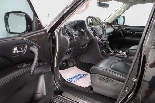 2022 INFINITI QX80 Luxe