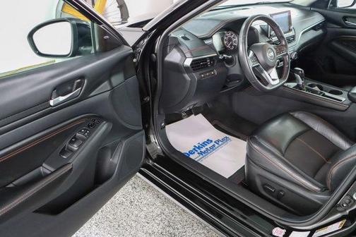 2022 Nissan Altima SR FWD