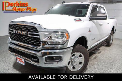 2022 RAM 2500 Big Horn Crew Cab 4x4 6'4' Box