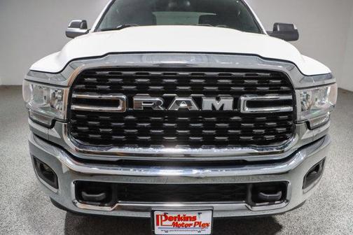 2022 RAM 2500 Big Horn Crew Cab 4x4 6'4' Box