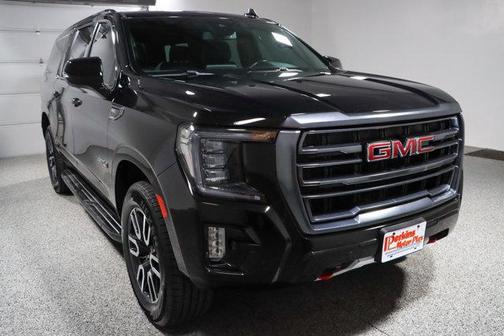 2023 GMC Yukon XL AT4
