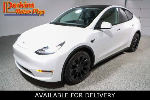Pearl White Multi-Coat 2021 Tesla Model Y Long Range Dual Motor All-Wheel Drive