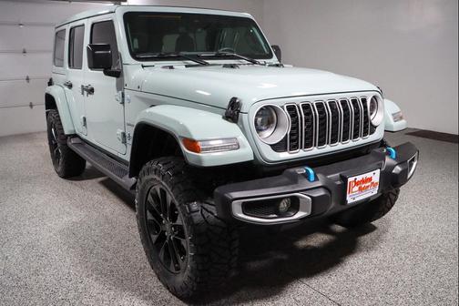 Earl Clearcoat 2024 Jeep Wrangler 4xe Sahara