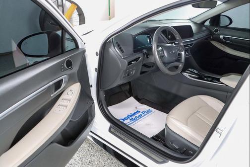 Hyper White 2022 Hyundai SONATA Hybrid Limited