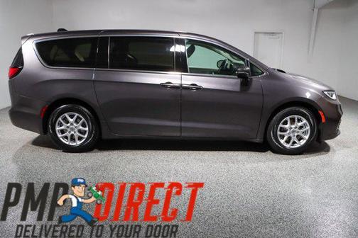 Granite Crystal Metallic Clearcoat 2023 Chrysler Pacifica Touring L