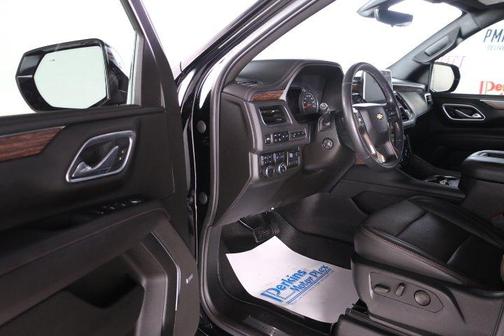 Photo 3 of 32 of 2021 Chevrolet Tahoe High Country