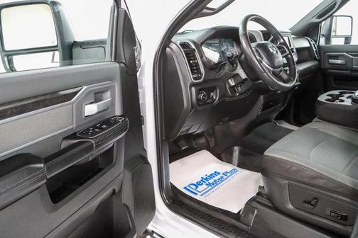 2023 RAM 2500 Big Horn Crew Cab 4x4 6'4' Box