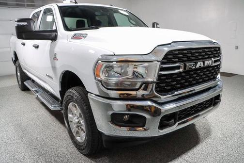 Bright White Clearcoat 2024 RAM 2500 Big Horn Crew Cab 4x4 6'4' Box