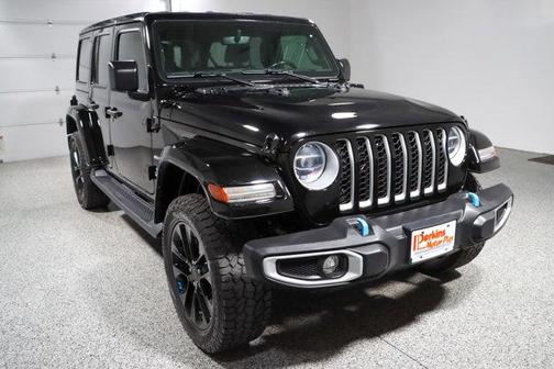 Black Clearcoat 2022 Jeep Wrangler Unlimited 4xe Sahara