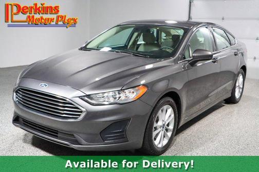 2020 Ford Fusion SE