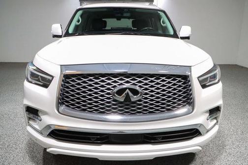 2022 INFINITI QX80 Luxe